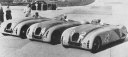 [thumbnail of 1936 french gp, montlhery - bugatti type 57s 'tank', robert benoist, raymond sommer, pierre veyron.jpg]
